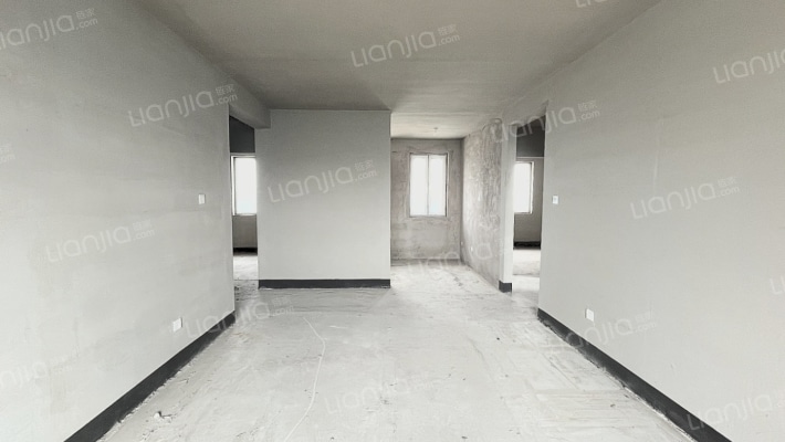 高铁板块，南北通透大三居，人车分流-餐厅