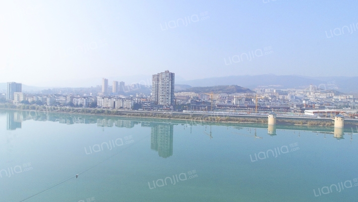 滨江印象3-2-1-2 123.36m² 95 万-窗外景观