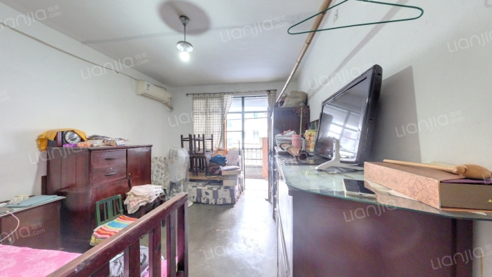 真南小区二手房实景图