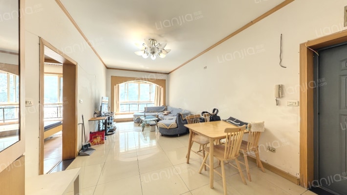 畔江楼小区二手房实景图