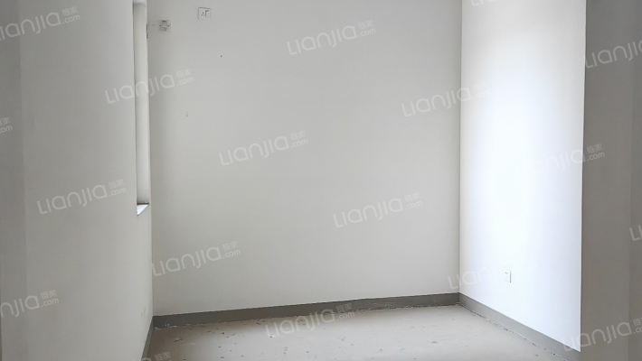 业主诚意出售，高楼层，全天采光-卧室B