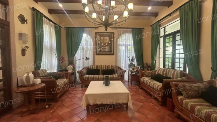 中信森林湖一期翡翠湾二手房实景图