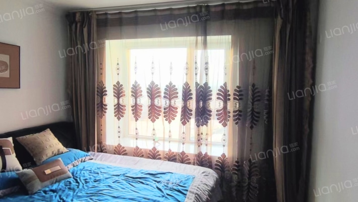 楼层户型好 南北通透 精装修可直接拎包入住-卧室A