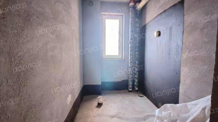 必买房源，三居二卫121平米 急售68万-卫生间B