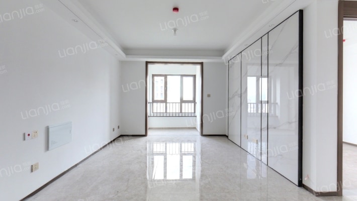 世茂璀璨学府二手房实景图