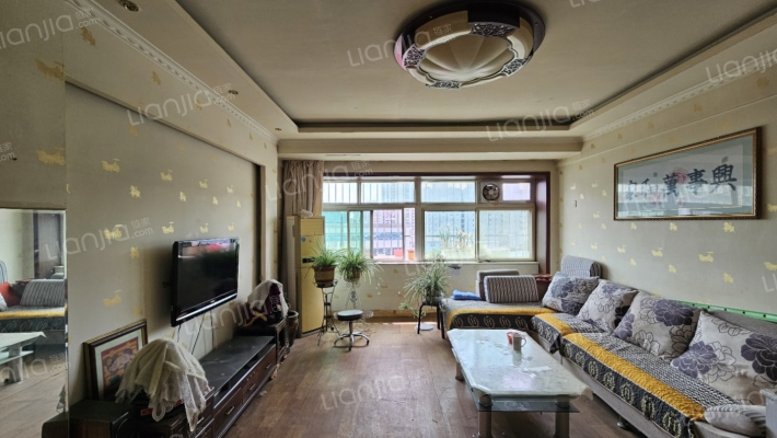 瑞泰A座二手房实景图