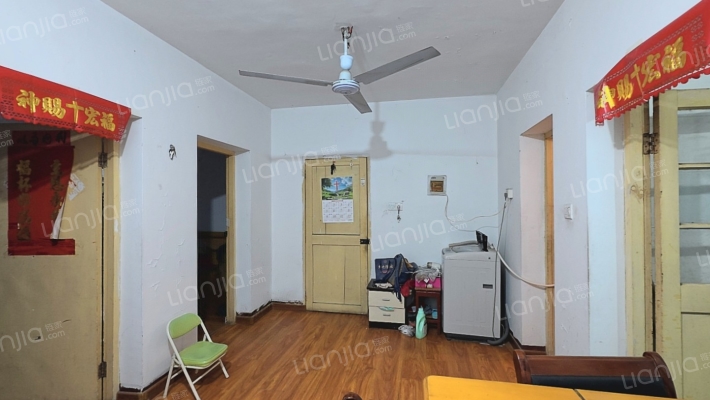 新民东路回迁楼二手房实景图