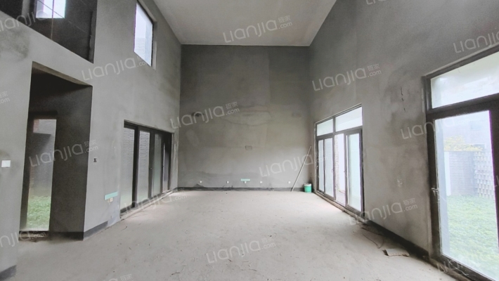 万科棠樾一期悦水庄二手房实景图