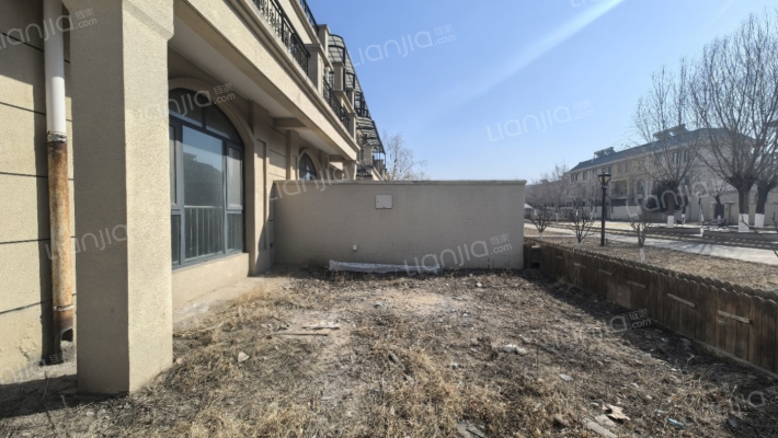 涿州城西农大联排别墅，地上可停车，环境优美-露台A