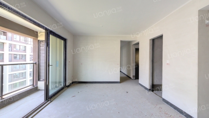 金地格林春岸三期二手房实景图