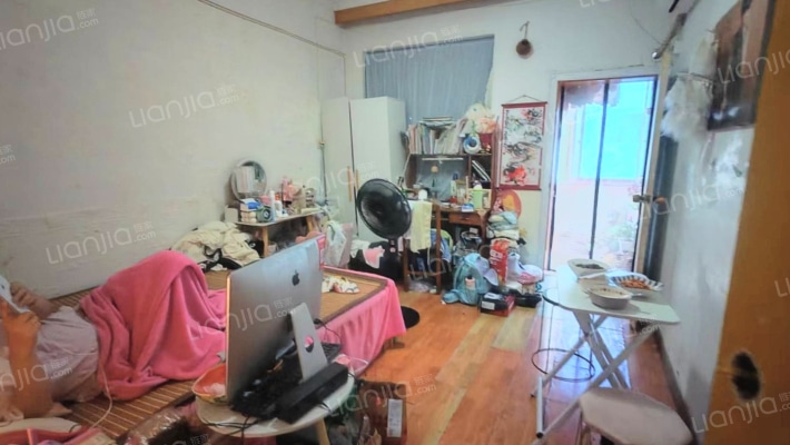 梅园街19号二手房实景图