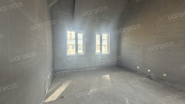 涿州城西农大联排别墅，地上可停车，环境优美-卧室E