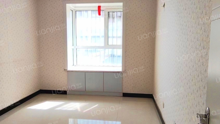 德信公园旁 翡翠城大两居 中间楼层 随时看房-卧室A