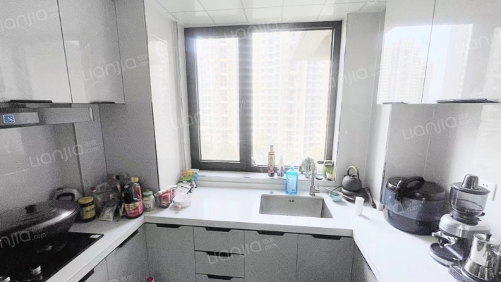 天伦湾高档社区 南北通透人车分流 宽楼间距 采光好-厨房