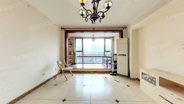 万科红二手房实景图