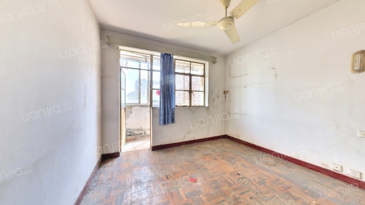 海运新村二手房实景图