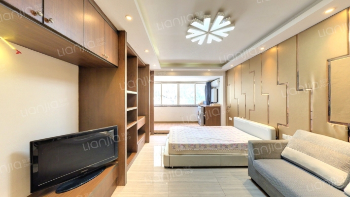 蓝钻100二手房实景图