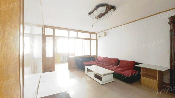 烟台开发区医院家属楼二手房实景图