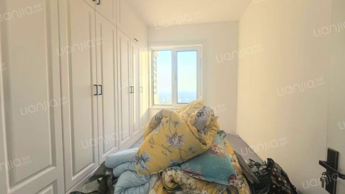 三利中和城两卧客厅朝阳大三居，户型好，采光好大三居-卧室C