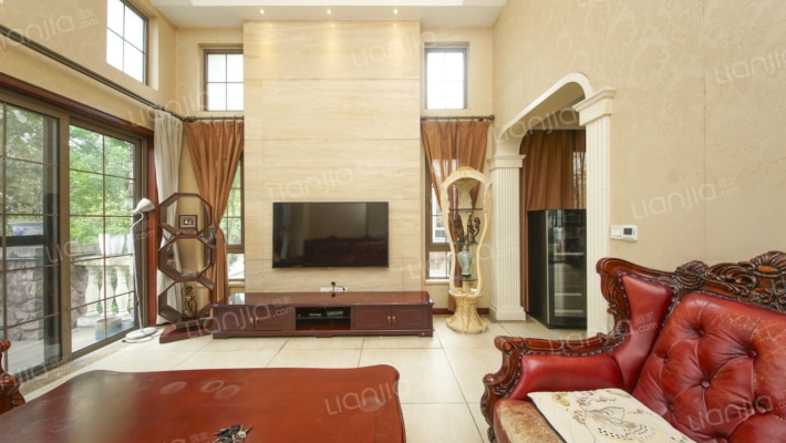 坡岭顿小镇二手房实景图