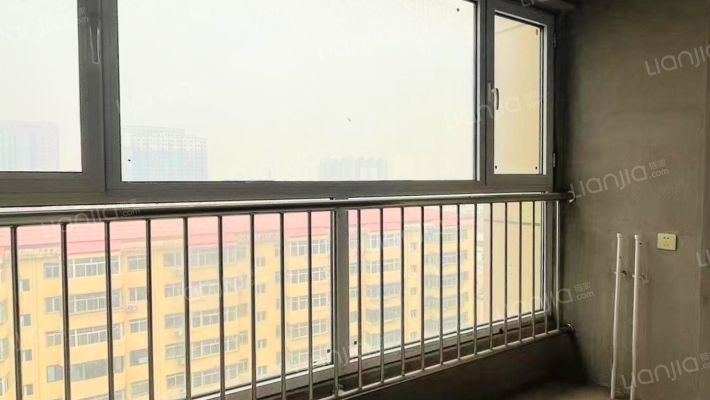 金域中央 2室2厅 南-阳台