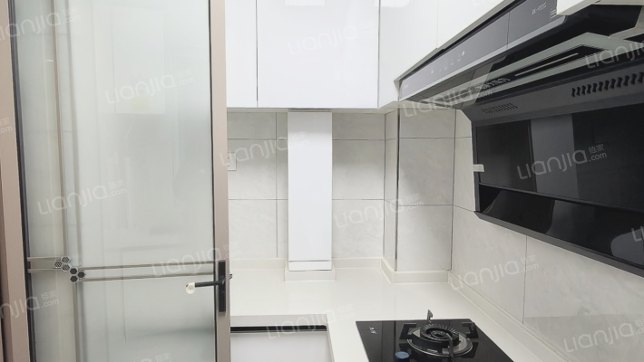 急售三利C区精装未住两居，价格美丽-厨房