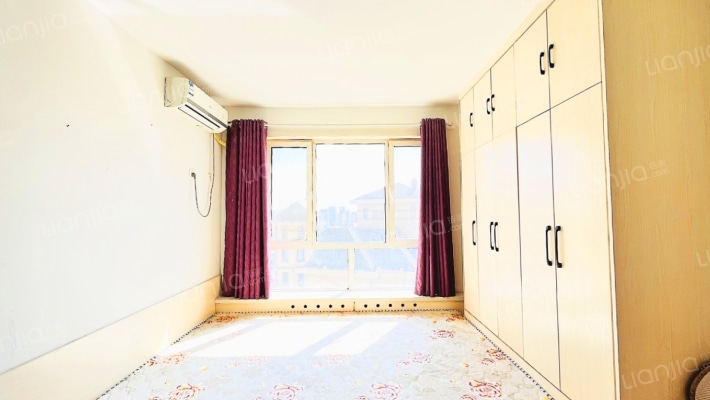 亚兴国际公寓精致独立一室一厅 采光好 无遮挡-客厅