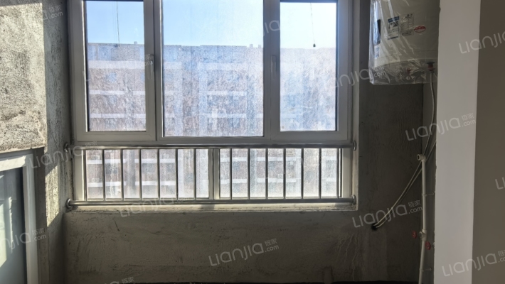 双语旁  电梯洋房  一梯两户 南北通透三居  带车位-阳台