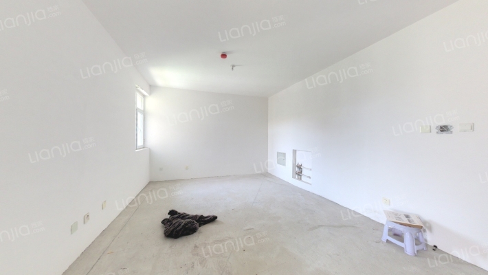 水晶郦园二手房实景图