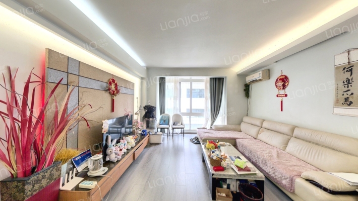 家春秋公寓二手房实景图