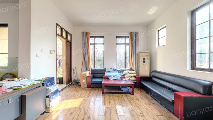 旭辉芭堤兰湾二手房实景图