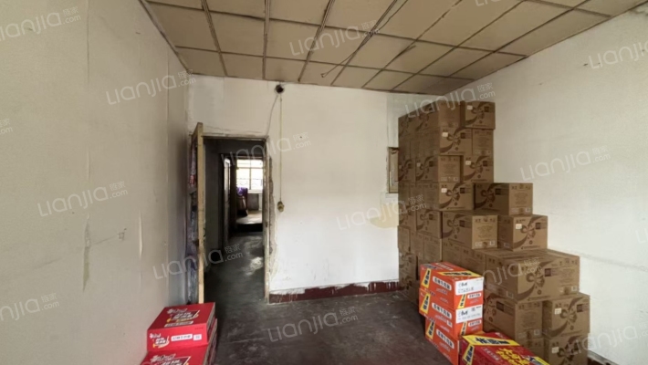 石油公司宿舍二手房实景图