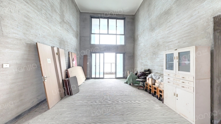 虹桥公寓北区二手房实景图