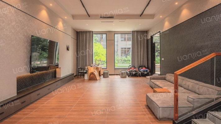 金牛别墅二手房实景图