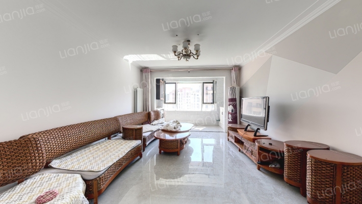 西江华府二手房实景图