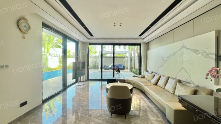 绿城蓝湾小镇·椰林晓风北区二手房实景图