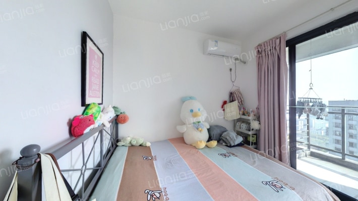 盛泰名都公寓二手房实景图