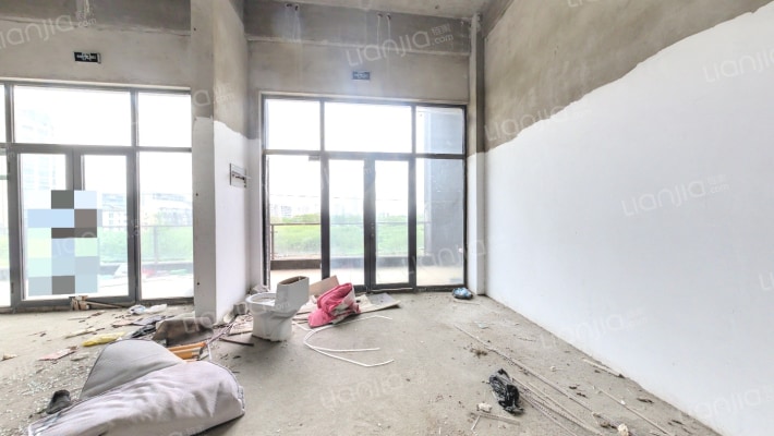 鸿鸣金属广场二手房实景图