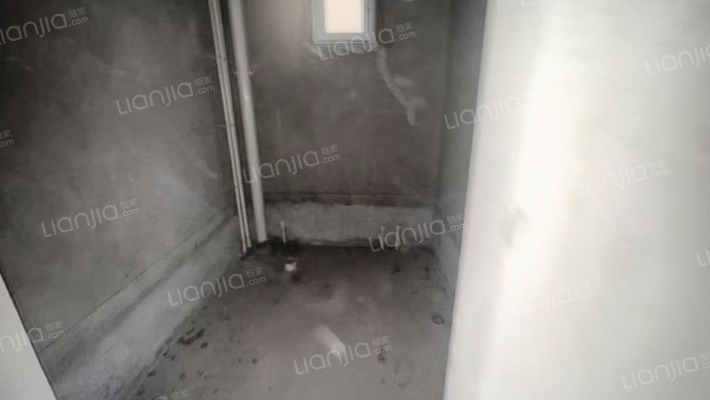 此房房本满五唯一  类独栋 边户大院子-卫生间B