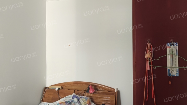 水岸花城，好房源，环境好，交通便利。-卧室B