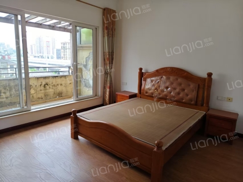 整租·金科阳光小镇四期 4室2厅 东南