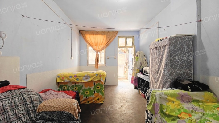 拖修宿舍二手房实景图