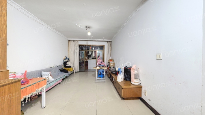 梅墅水庄东区二手房实景图