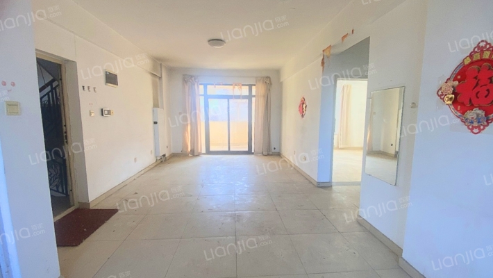 香江健康小镇玉兰园二手房实景图