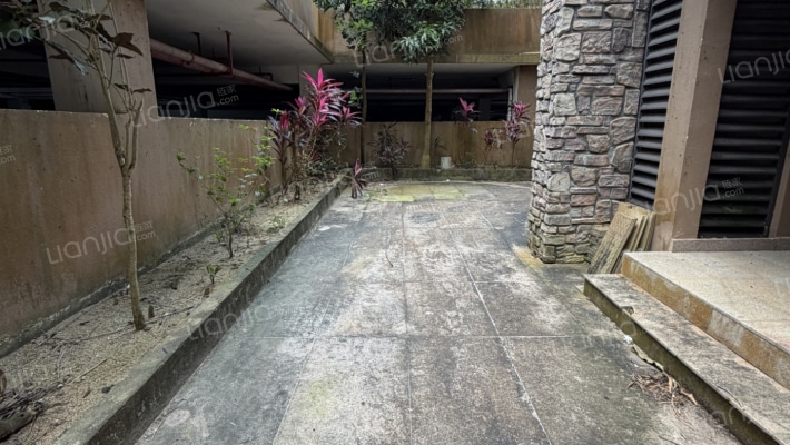 石梅山庄二期二手房实景图