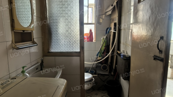 107国道旁 板楼社区 正规一室一厅 好楼层-卫生间