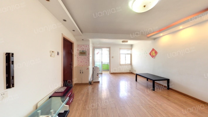 岱岳区职教中心高级技工学校宿舍区二手房实景图