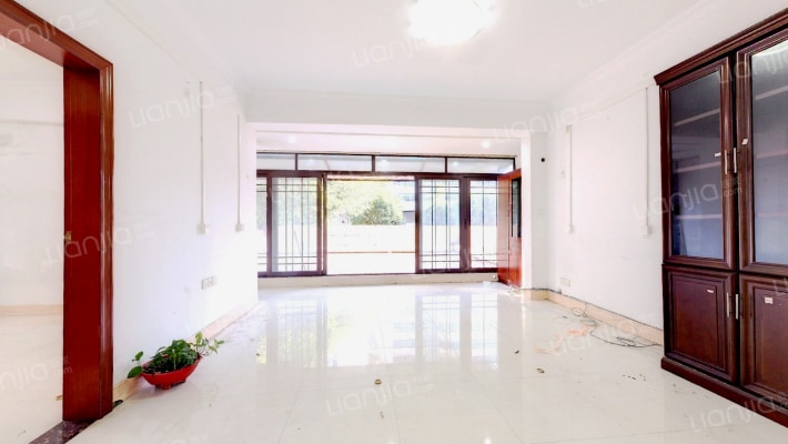 洪湖一街五号大院罗湖区二手房实景图