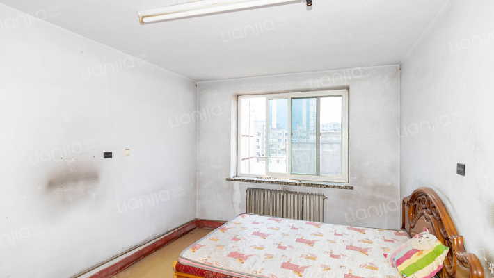 八街四纬小区二手房实景图