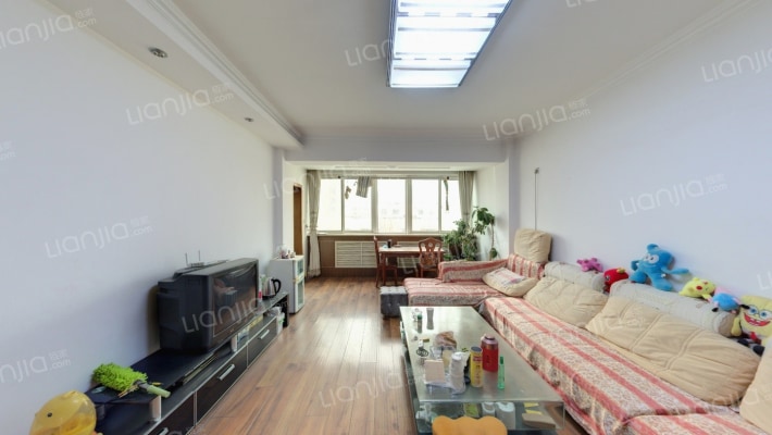 物资仓储小区二手房实景图